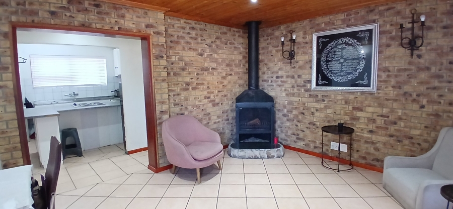 4 Bedroom Property for Sale in Hyde Park Western Cape